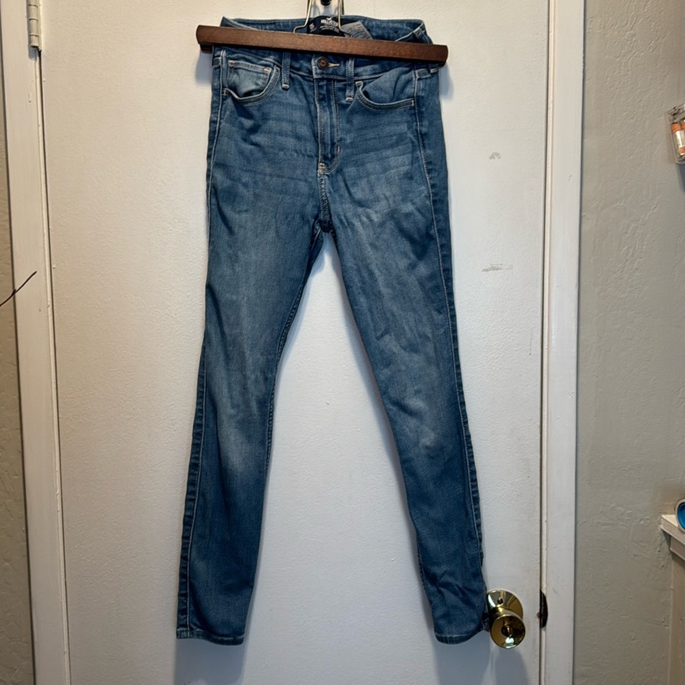 Hollister Medium Wash High Rise Super Skinny Jeans